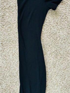 Classic Black Women’s Dress - Sleek Ribbed Design